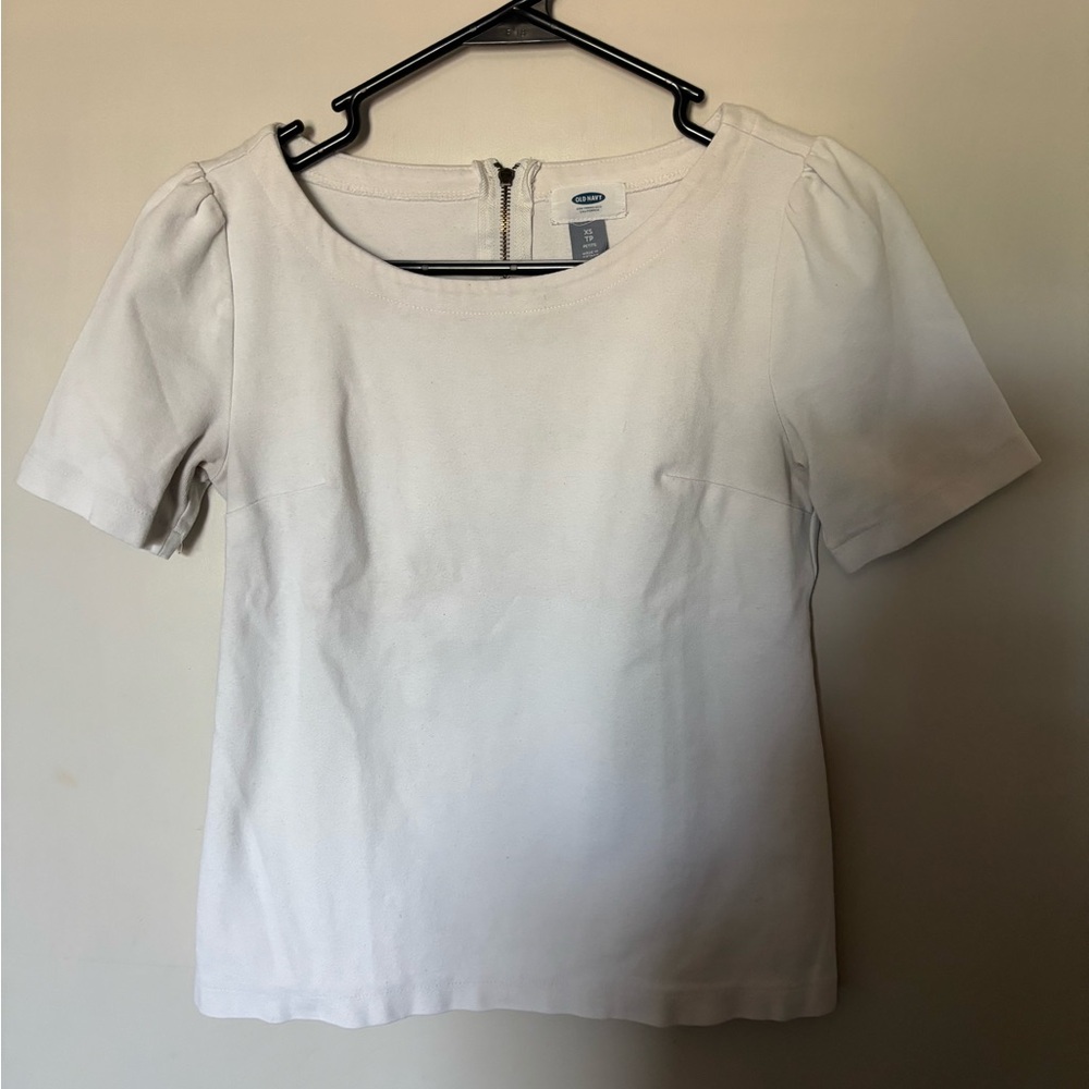 Old Navy White Fitted Short Sleeve Blouse